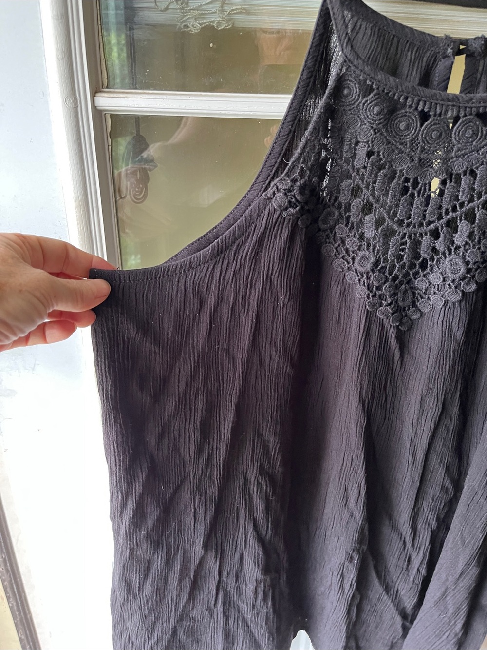 No Boundaries Black Crochet Yoke Halter Camisole - Picture 3 of 7